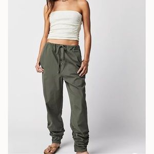 ✨Free People Parachute Pants